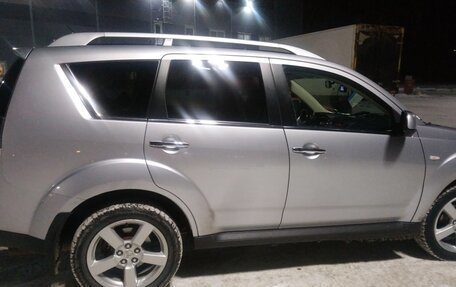 Mitsubishi Outlander III рестайлинг 3, 2008 год, 1 377 777 рублей, 17 фотография