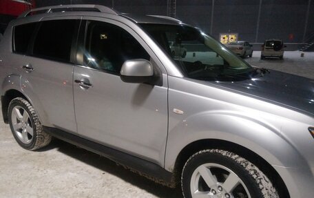 Mitsubishi Outlander III рестайлинг 3, 2008 год, 1 377 777 рублей, 14 фотография