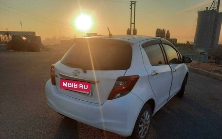 Toyota Vitz, 2015 год, 679 000 рублей, 9 фотография