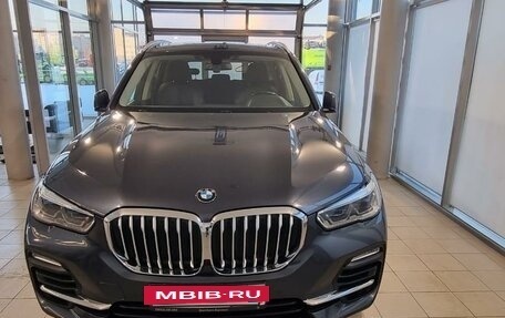 BMW X5, 2019 год, 8 150 000 рублей, 2 фотография