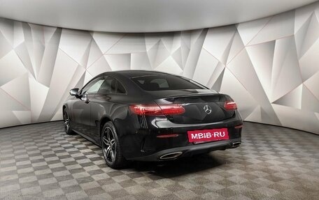 Mercedes-Benz E-Класс, 2019 год, 4 580 000 рублей, 4 фотография