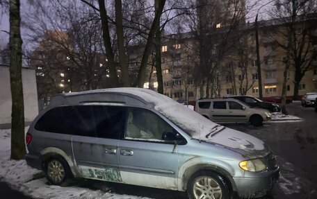 Chrysler Town & Country IV, 2003 год, 385 000 рублей, 1 фотография