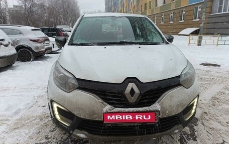 Renault Kaptur I рестайлинг, 2017 год, 1 400 000 рублей, 1 фотография