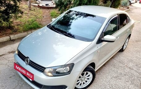 Volkswagen Polo VI (EU Market), 2012 год, 950 000 рублей, 3 фотография