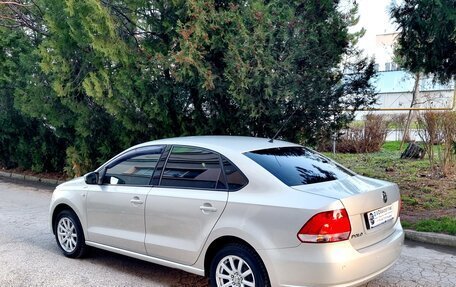 Volkswagen Polo VI (EU Market), 2012 год, 950 000 рублей, 18 фотография