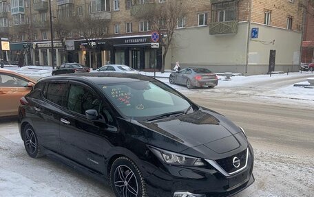 Nissan Leaf II, 2019 год, 1 995 000 рублей, 1 фотография