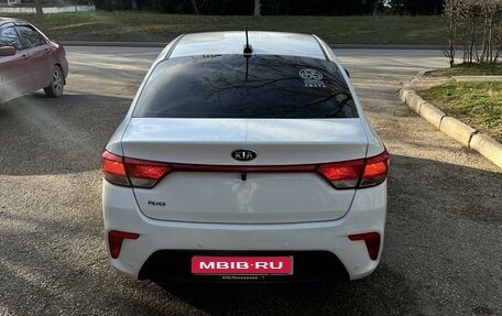 KIA Rio IV, 2018 год, 1 400 000 рублей, 1 фотография