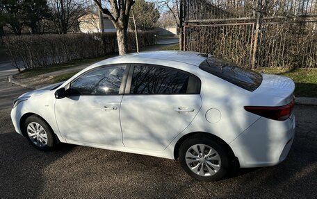 KIA Rio IV, 2018 год, 1 400 000 рублей, 32 фотография