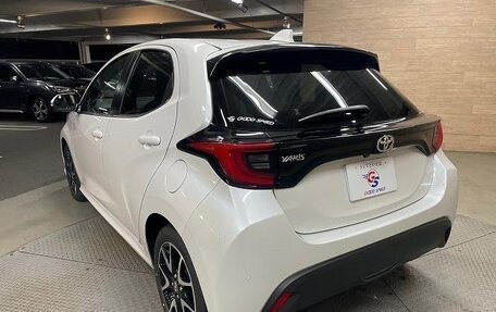 Toyota Yaris, 2021 год, 1 220 000 рублей, 7 фотография