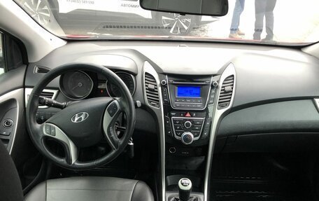 Hyundai i30 II рестайлинг, 2012 год, 980 000 рублей, 10 фотография