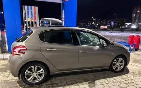 Peugeot 208 II, 2012 год, 700 000 рублей, 3 фотография