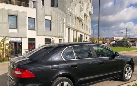 Skoda Superb III рестайлинг, 2013 год, 1 350 000 рублей, 10 фотография