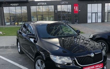 Skoda Superb III рестайлинг, 2013 год, 1 350 000 рублей, 8 фотография