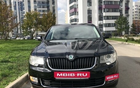 Skoda Superb III рестайлинг, 2013 год, 1 350 000 рублей, 4 фотография