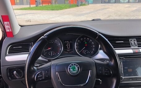 Skoda Superb III рестайлинг, 2013 год, 1 350 000 рублей, 21 фотография