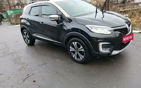 Renault Kaptur I рестайлинг, 2018 год, 1 900 000 рублей, 22 фотография