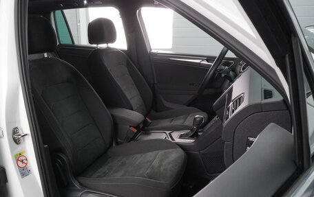 Volkswagen Tiguan II, 2018 год, 2 499 000 рублей, 8 фотография