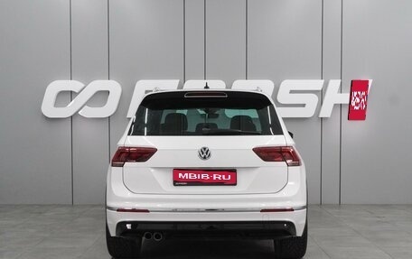 Volkswagen Tiguan II, 2018 год, 2 499 000 рублей, 4 фотография
