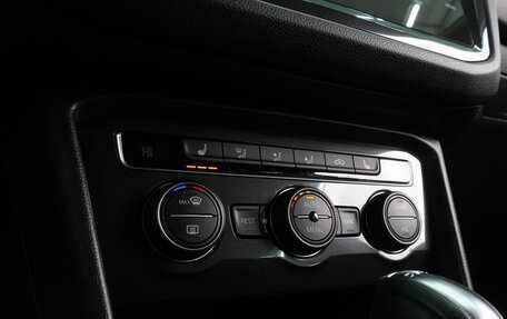 Volkswagen Tiguan II, 2018 год, 2 499 000 рублей, 14 фотография