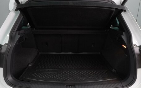 Volkswagen Tiguan II, 2018 год, 2 499 000 рублей, 24 фотография