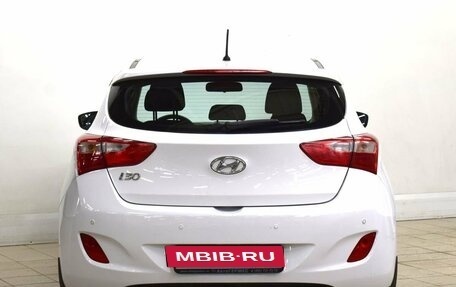 Hyundai i30 II рестайлинг, 2015 год, 1 075 000 рублей, 3 фотография