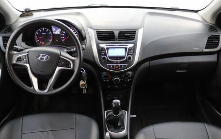 Hyundai Solaris II рестайлинг, 2012 год, 855 000 рублей, 9 фотография