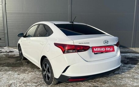 Hyundai Solaris II рестайлинг, 2022 год, 1 830 000 рублей, 7 фотография