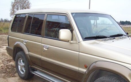 Mitsubishi Pajero III рестайлинг, 1995 год, 499 000 рублей, 1 фотография