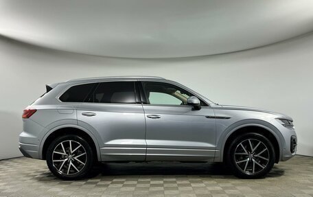 Volkswagen Touareg III, 2019 год, 4 700 000 рублей, 4 фотография