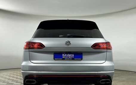 Volkswagen Touareg III, 2019 год, 4 700 000 рублей, 5 фотография