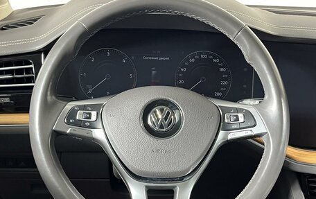 Volkswagen Touareg III, 2019 год, 4 700 000 рублей, 15 фотография