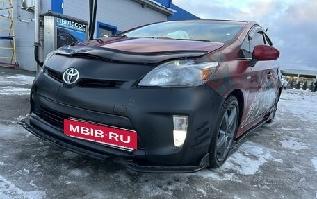 Toyota Prius, 2012 год, 900 000 рублей, 3 фотография