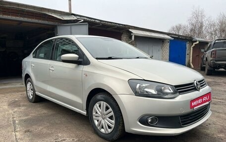 Volkswagen Polo VI (EU Market), 2010 год, 845 000 рублей, 2 фотография