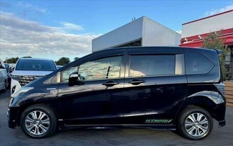 Honda Freed I, 2016 год, 1 046 000 рублей, 6 фотография