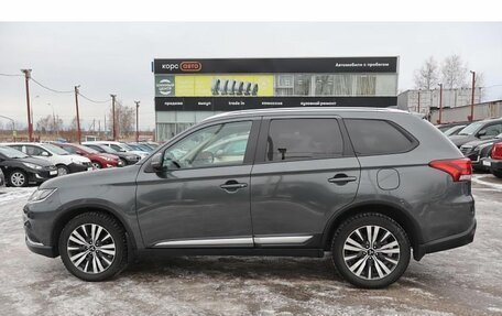 Mitsubishi Outlander III рестайлинг 3, 2019 год, 2 435 000 рублей, 2 фотография