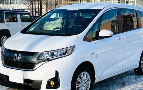 Honda Freed II, 2019 год, 1 370 000 рублей, 3 фотография