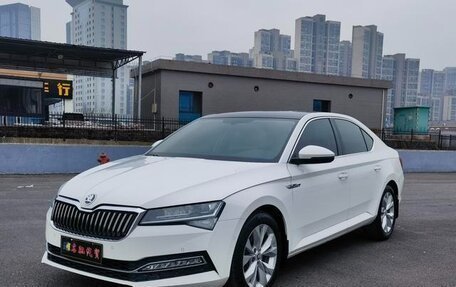 Skoda Superb III рестайлинг, 2020 год, 1 970 000 рублей, 5 фотография