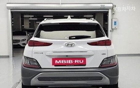 Hyundai Kona I, 2021 год, 2 100 000 рублей, 2 фотография