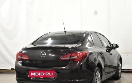 Opel Astra J, 2013 год, 870 000 рублей, 2 фотография