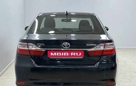 Toyota Camry, 2017 год, 1 750 000 рублей, 5 фотография