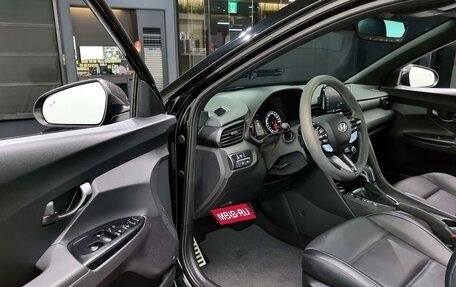 Hyundai Veloster II, 2021 год, 2 425 100 рублей, 17 фотография