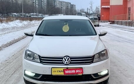 Volkswagen Passat B7, 2011 год, 1 049 000 рублей, 2 фотография