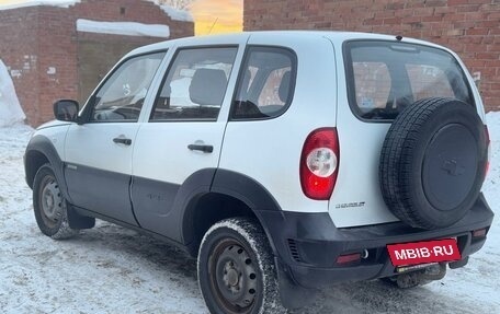 Chevrolet Niva I рестайлинг, 2014 год, 750 000 рублей, 4 фотография