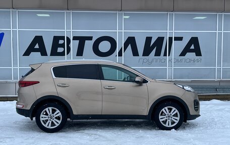 KIA Sportage IV рестайлинг, 2017 год, 1 995 000 рублей, 3 фотография