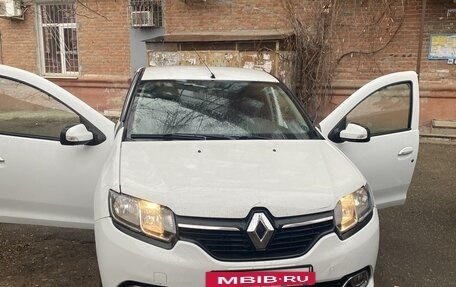 Renault Logan II, 2014 год, 800 000 рублей, 4 фотография