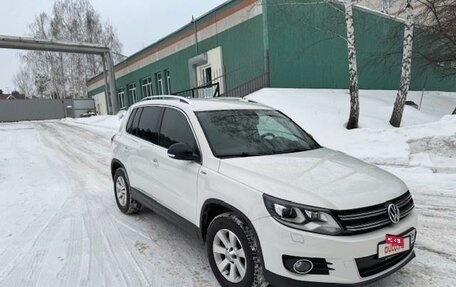 Volkswagen Tiguan I, 2013 год, 1 800 000 рублей, 2 фотография