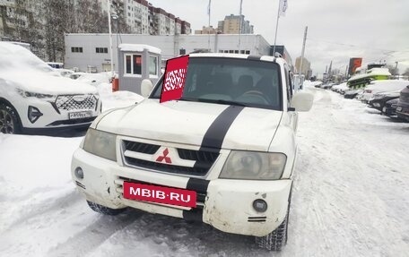 Mitsubishi Montero III, 2002 год, 599 000 рублей, 2 фотография