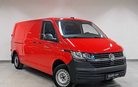 Volkswagen Transporter T6 рестайлинг, 2021 год, 4 300 000 рублей, 3 фотография