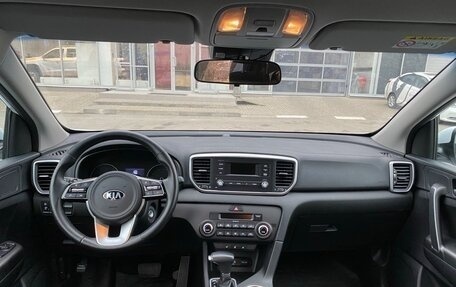 KIA Sportage IV рестайлинг, 2020 год, 2 599 000 рублей, 6 фотография