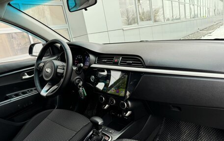 KIA Rio IV, 2018 год, 1 365 000 рублей, 7 фотография